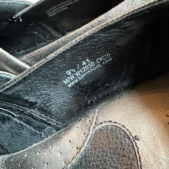 BORN Pewter Silver Metallic Slip On Clogs - Picture 5 of 6